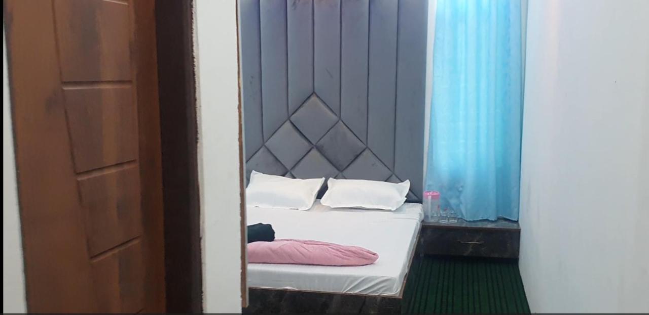 Hotel Resonance Exotic Srīnagar Extérieur photo