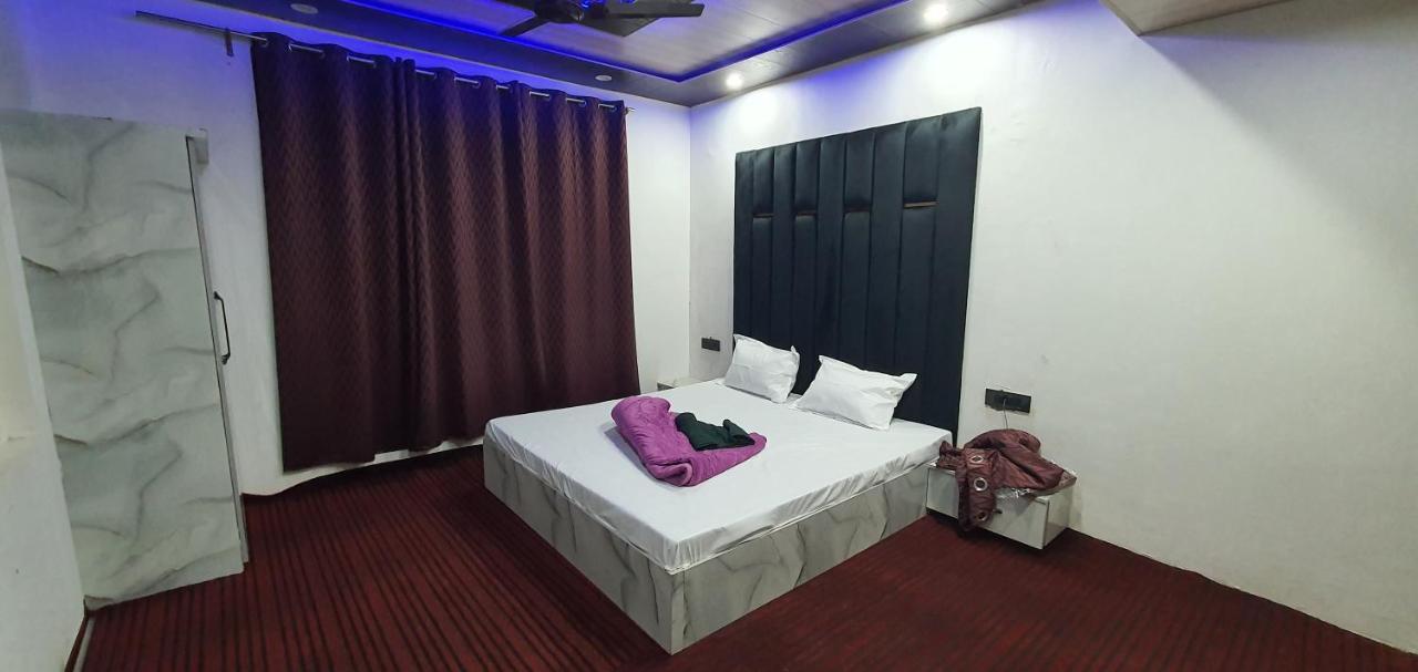 Hotel Resonance Exotic Srīnagar Extérieur photo