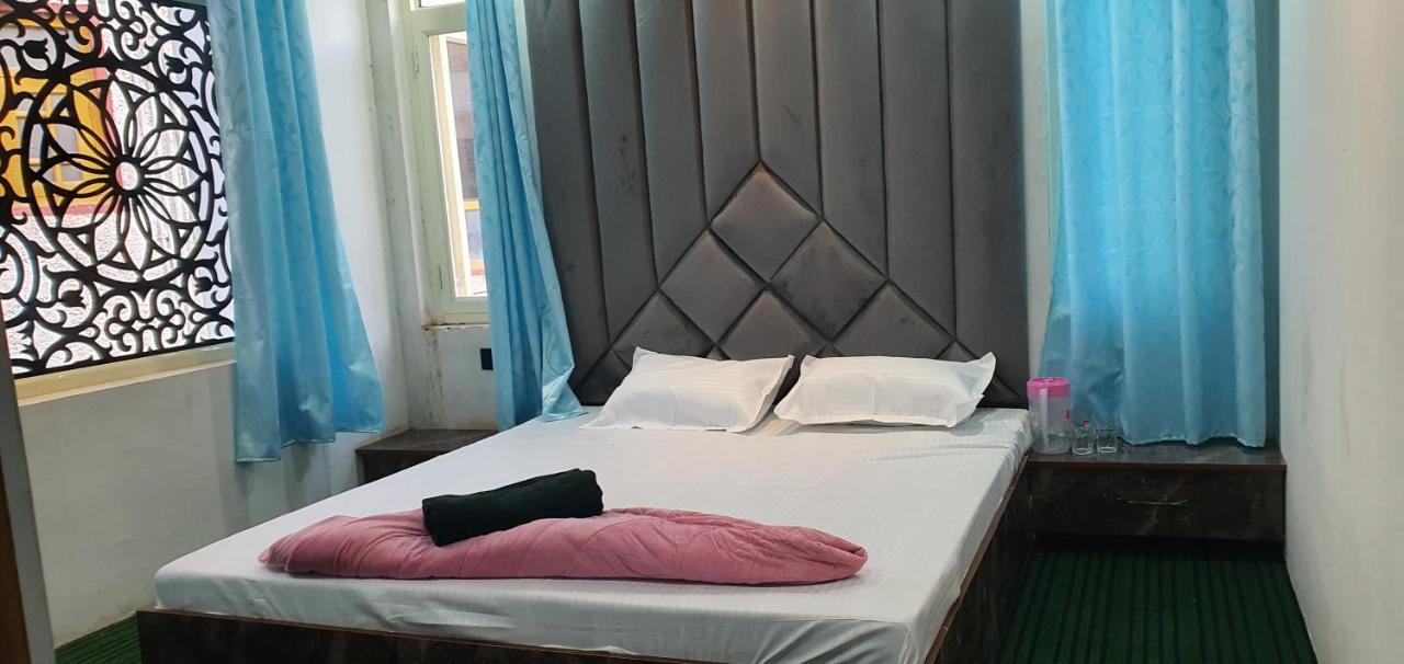 Hotel Resonance Exotic Srīnagar Extérieur photo