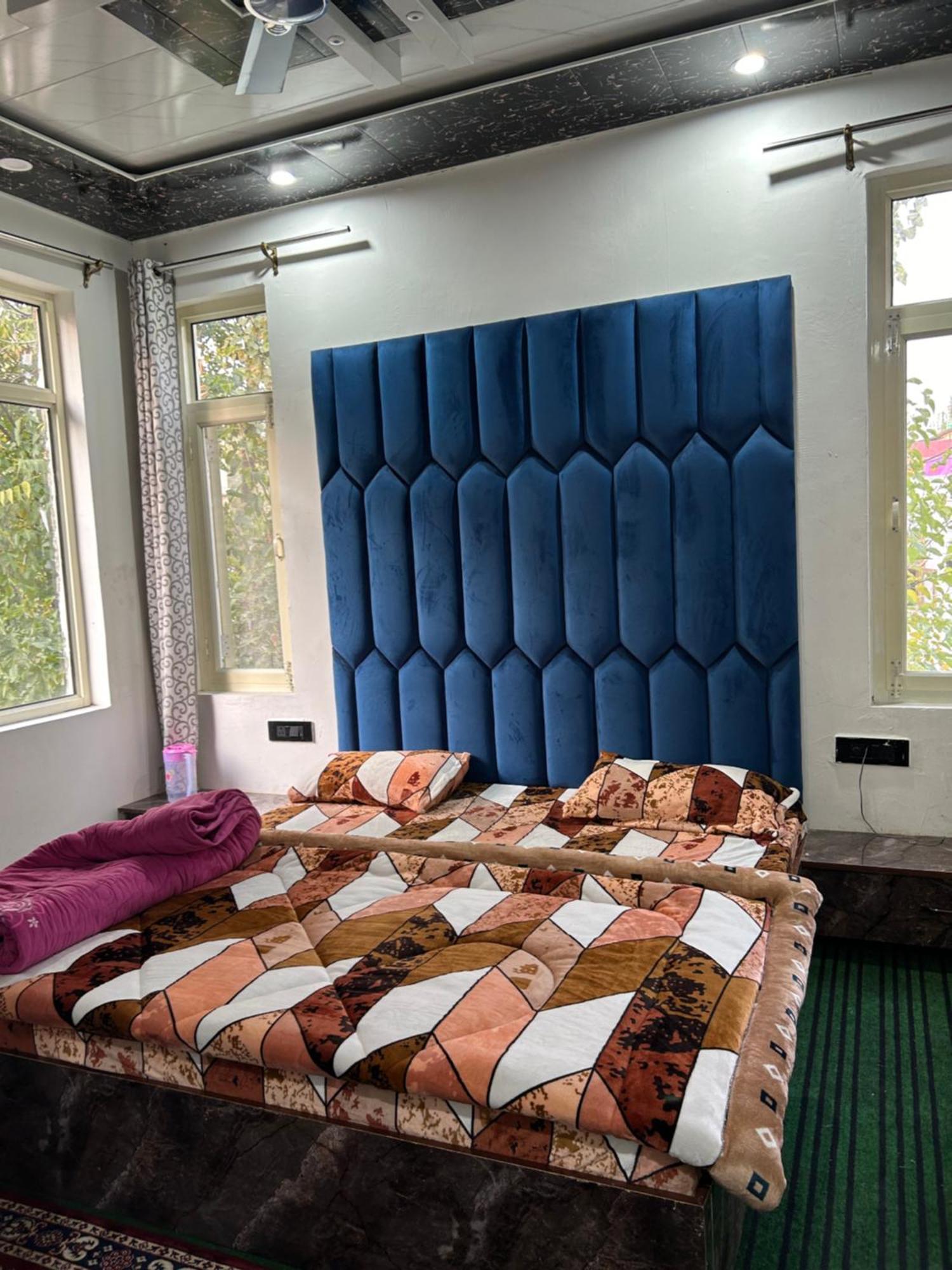 Hotel Resonance Exotic Srīnagar Extérieur photo