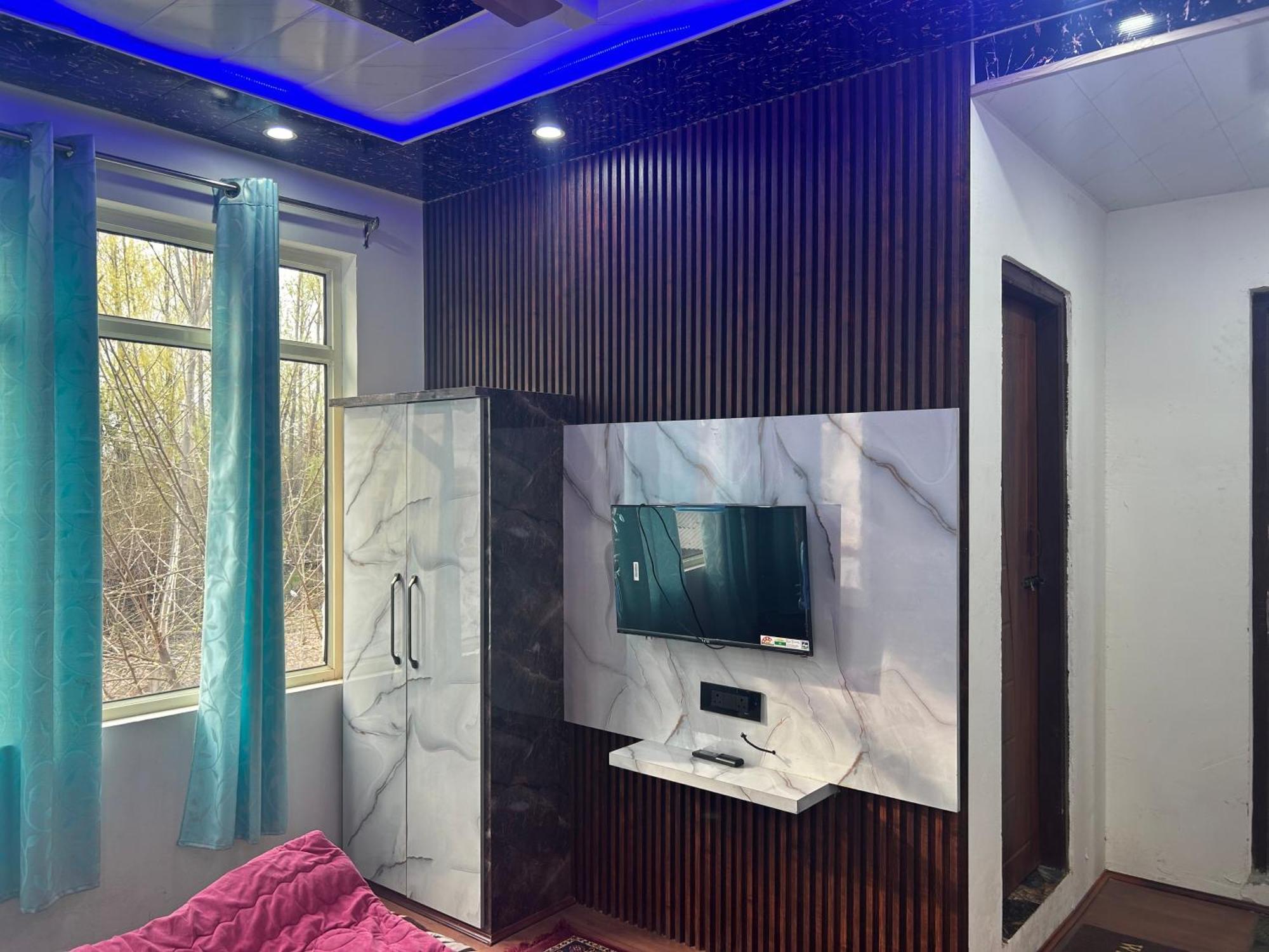 Hotel Resonance Exotic Srīnagar Extérieur photo